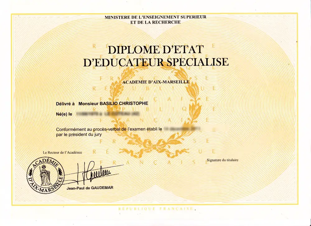 Chris Basilio Psicoanalista clínico Educador Diplomado